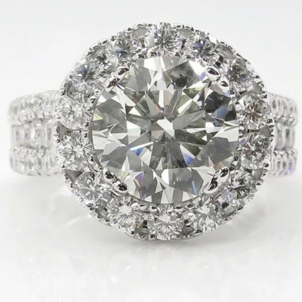 925 Sterling Silver Round Diamond Engagement Ring - Picture 6 of 7